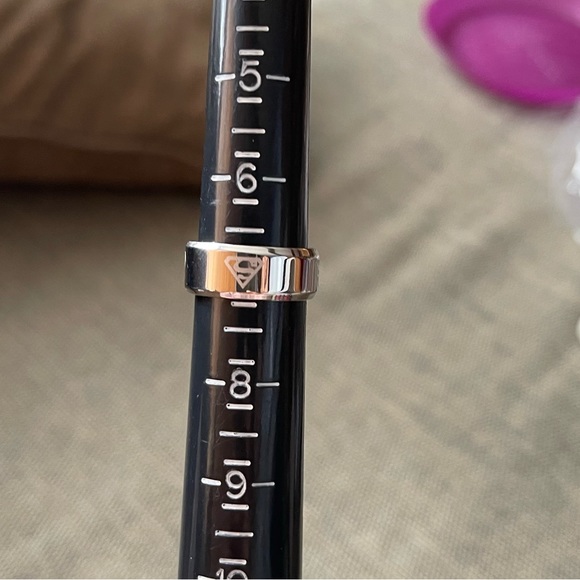 NWT Superman Fashion Ring Jewelry Silver Unisex Size US 6, 7, 11 - Picture 7 of 11
